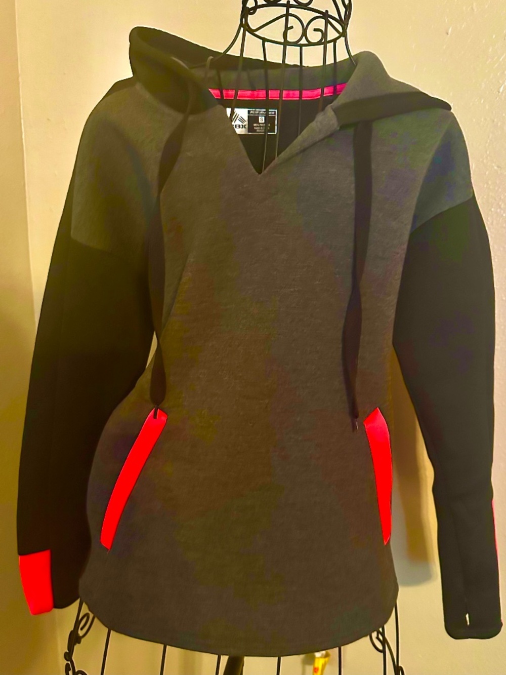 RBX Performance color-block lightweight pullover hoodie black/grey in size S/M